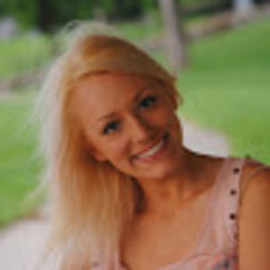 Meet your Posher, Abbey